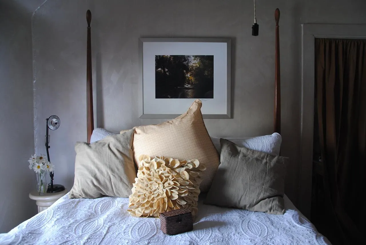 Off Broadway B & B Denver