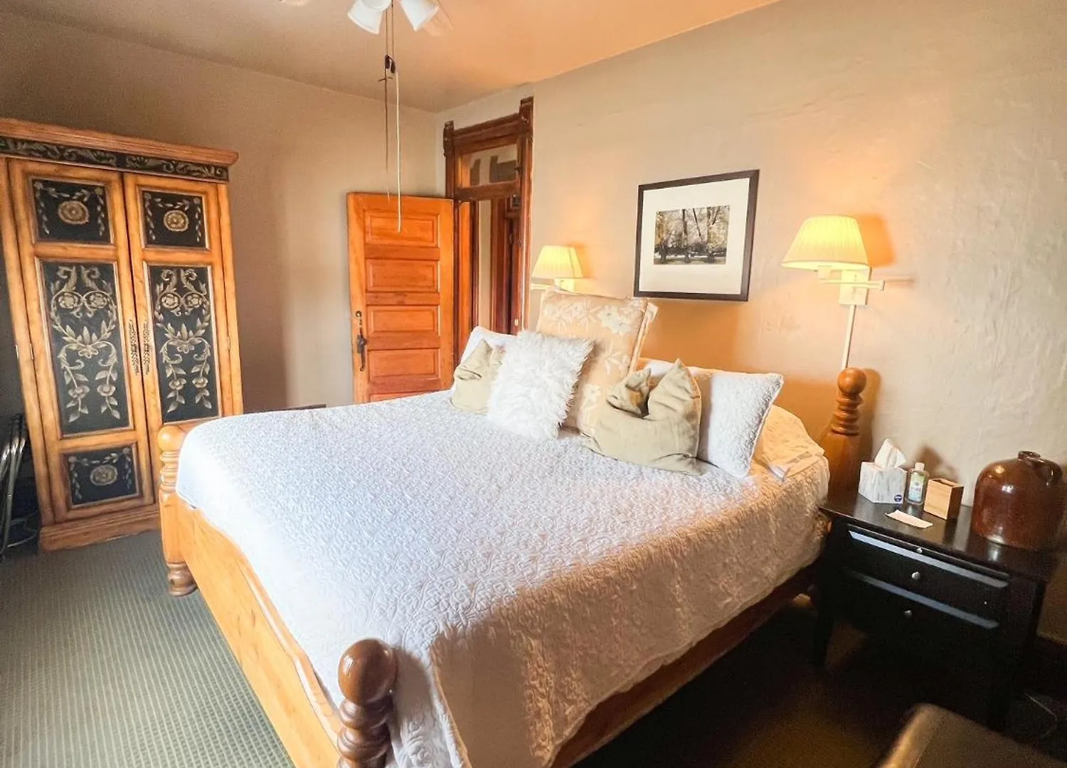 Off Broadway B & B Denver Bed & Breakfast